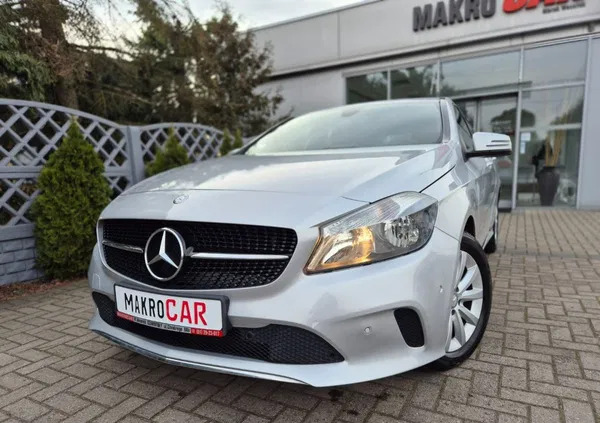 wielkopolskie Mercedes-Benz Klasa A cena 60900 przebieg: 87126, rok produkcji 2016 z Zalewo